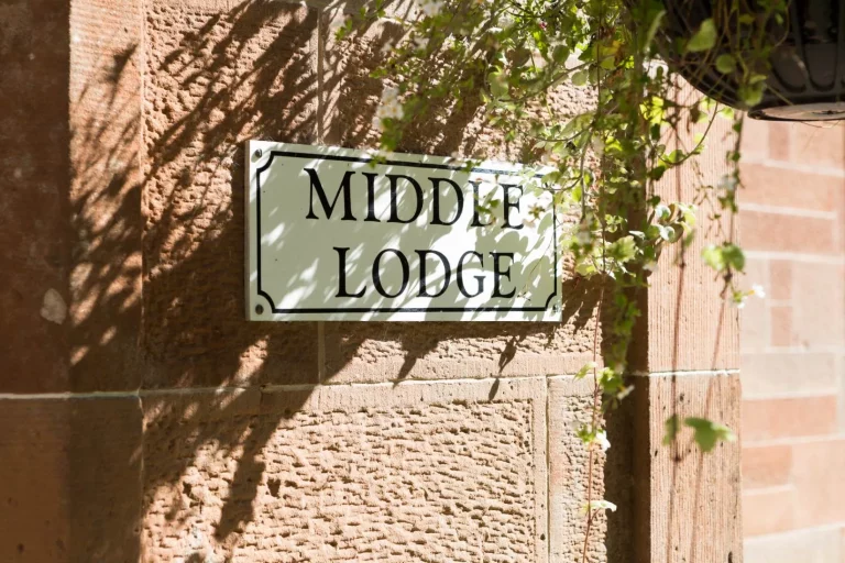 Middle Lodge is a picturesque gatehouse available to rent as a holiday home in carlisle