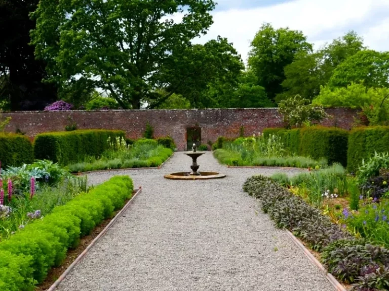 Walled-Garden-at-Netherby-Hall-2019-4x3