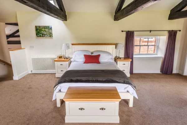 Master Bed 3 - Engineer's Room