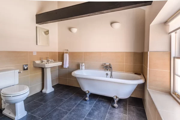 Bathroom - Clock Tower Apartment