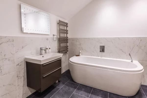 Main Bathroom 1 - Grooms Quarters 2 Bedroom Self Catering Apartment