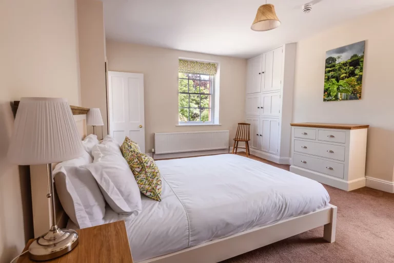 Master Bed 1 - Coach House 2 Bedroom Self Catering Holiday Home Carlisle