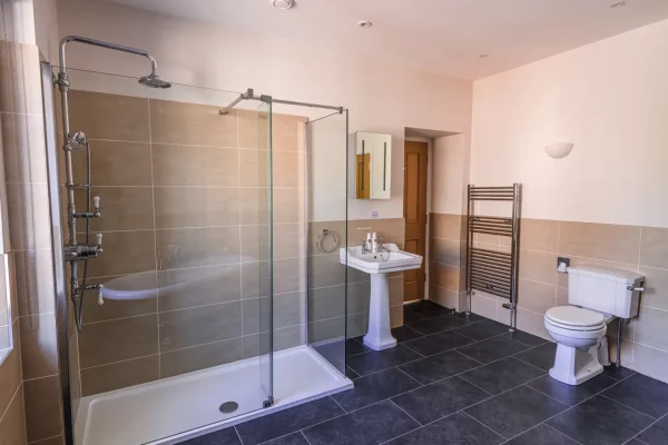 Bathroom in Salutation Apartment Bathroom