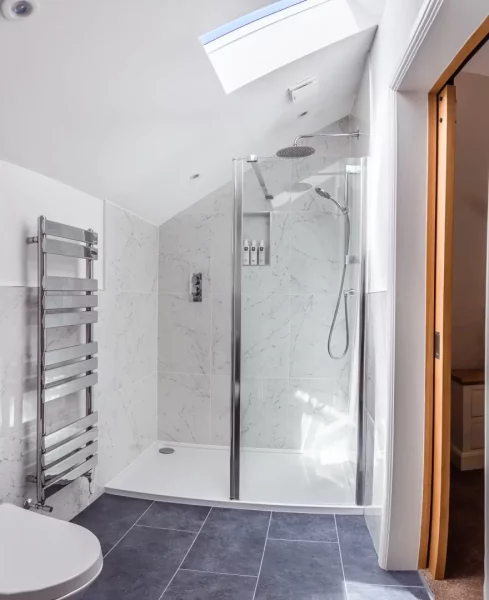 Spare Bathroom 2 Pano - Grooms Quarters 2 Bedroom Self Catering Apartment