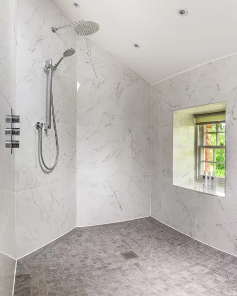 Upstairs Bathroom 3 - Independent Wheelchair Accessible 2 Bedroom Self Catering Apartment